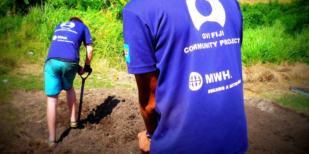 GVI volunteers work to set up a vegetable garden in Fiji.